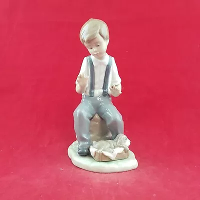 Buy Nao By Lladro - Homesick Friend / Boy With Dog 1079 - L/N 2483 • 45£