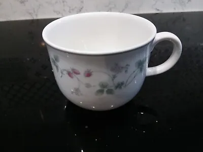 Buy Royal Doulton - Strawberry Fayre - Teacup  • 3.99£