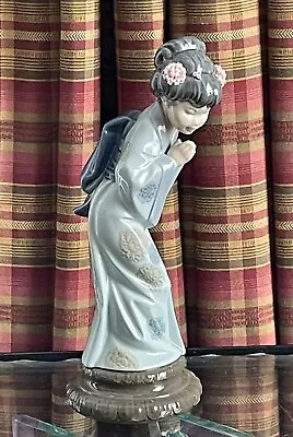 Buy Lladro Japanese Sayonara Geisha Figurine 4989 MINT Condition • 124.86£