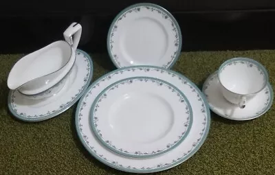 Buy Royal Worchester Sea Rose DInnerware Set- 32 Pieces. Perfect! • 192.10£