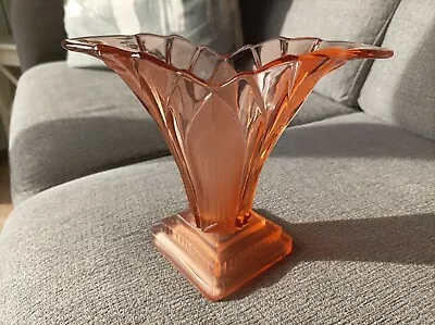 Buy Beautiful Vintage Art Deco Glass Vase • 10£