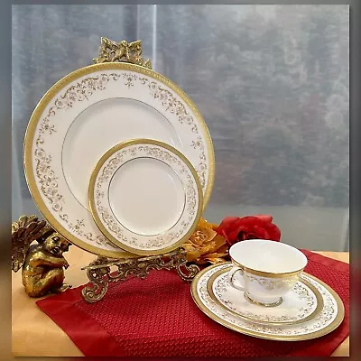 Buy Royal Doulton Belmont Gold Encrusted White Bone China Dishes NOS - 5 Piece Set * • 120.09£